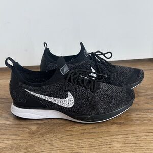 Nike Mariah Flynit Racer Black White Running Shoes